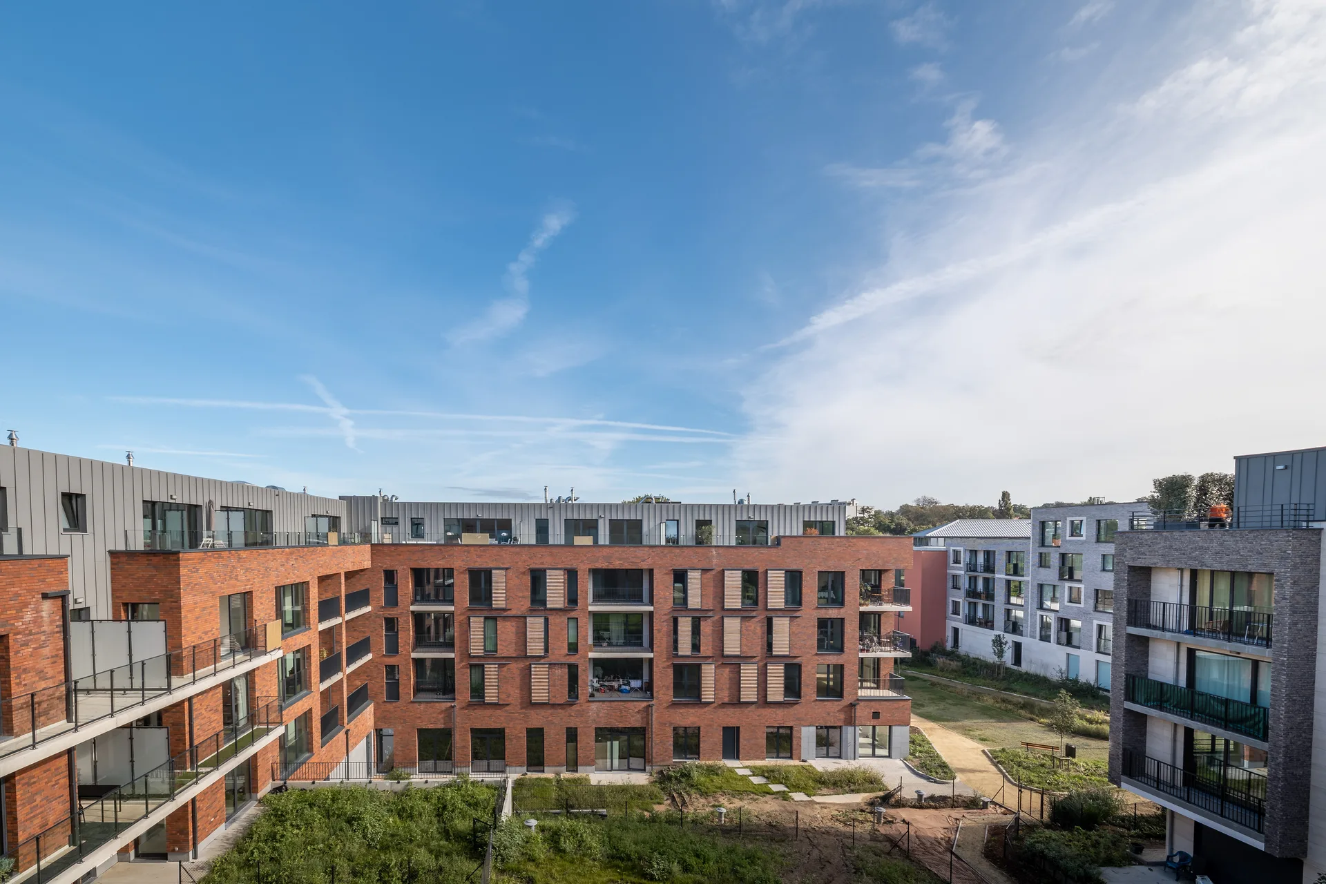 Chambre soignée d'une maison en vente à Bruxelles — reportage photo Sphera Properties